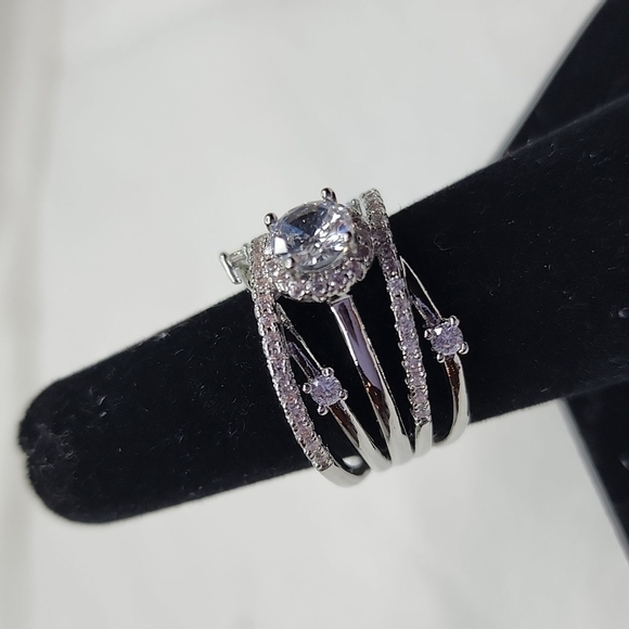 INFINITY DIAMOND RING🎄 - Picture 3 of 11